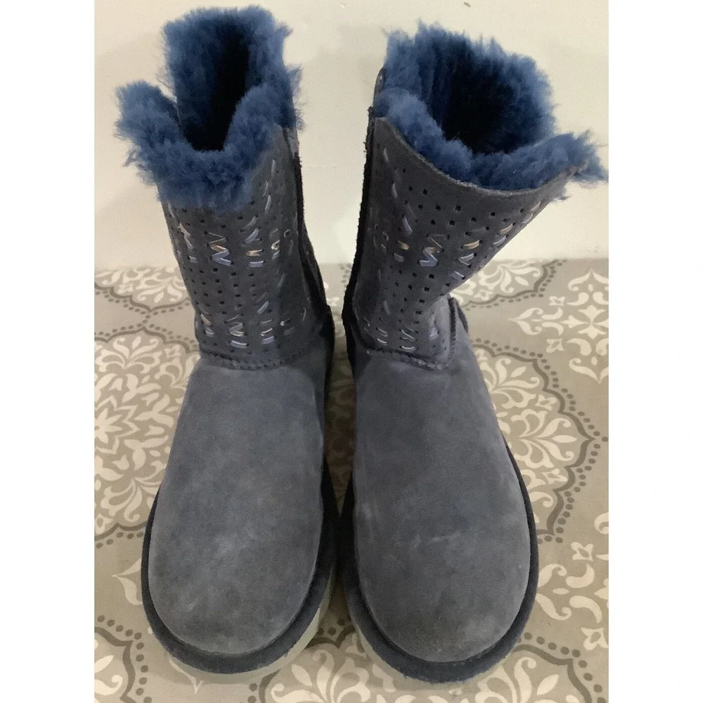 UGG BAILEY BUTTON WOMEN SHORT BOOTS TEHUANO NAVY US 6